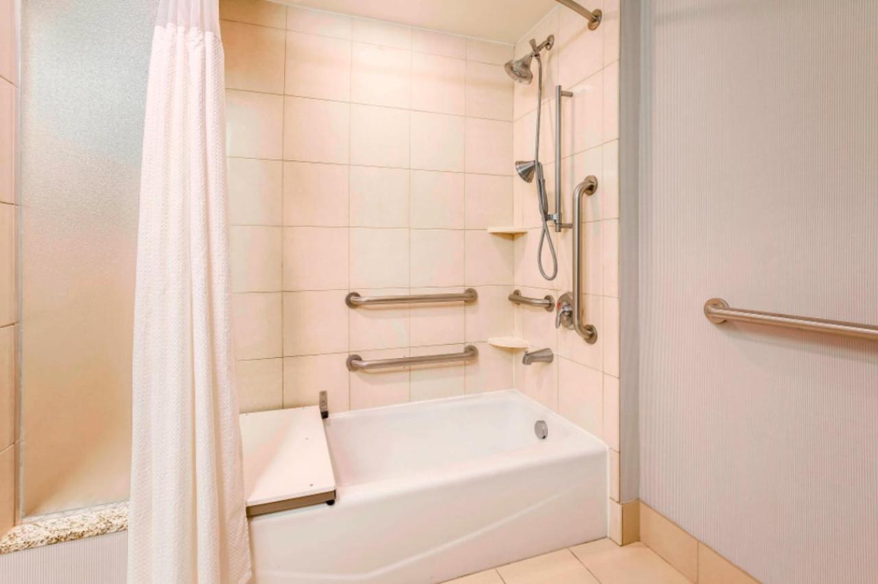 Hotel Courtyard By Marriott Downtown 3*
