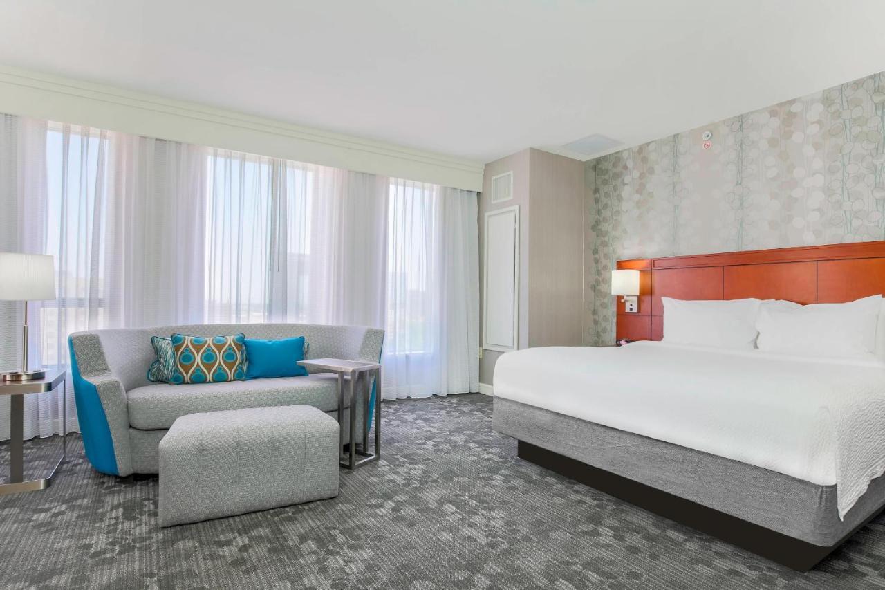 Hotel Courtyard By Marriott Downtown 3*