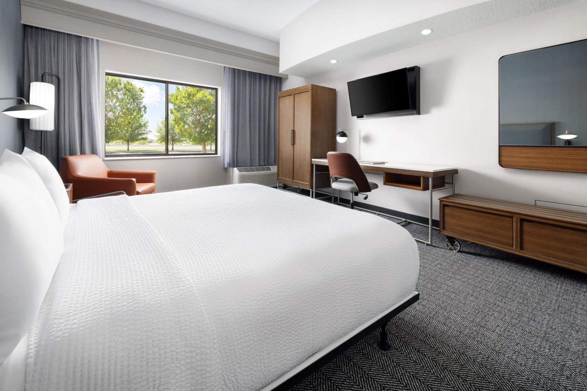 Courtyard By Marriott West/medical Center 3*
