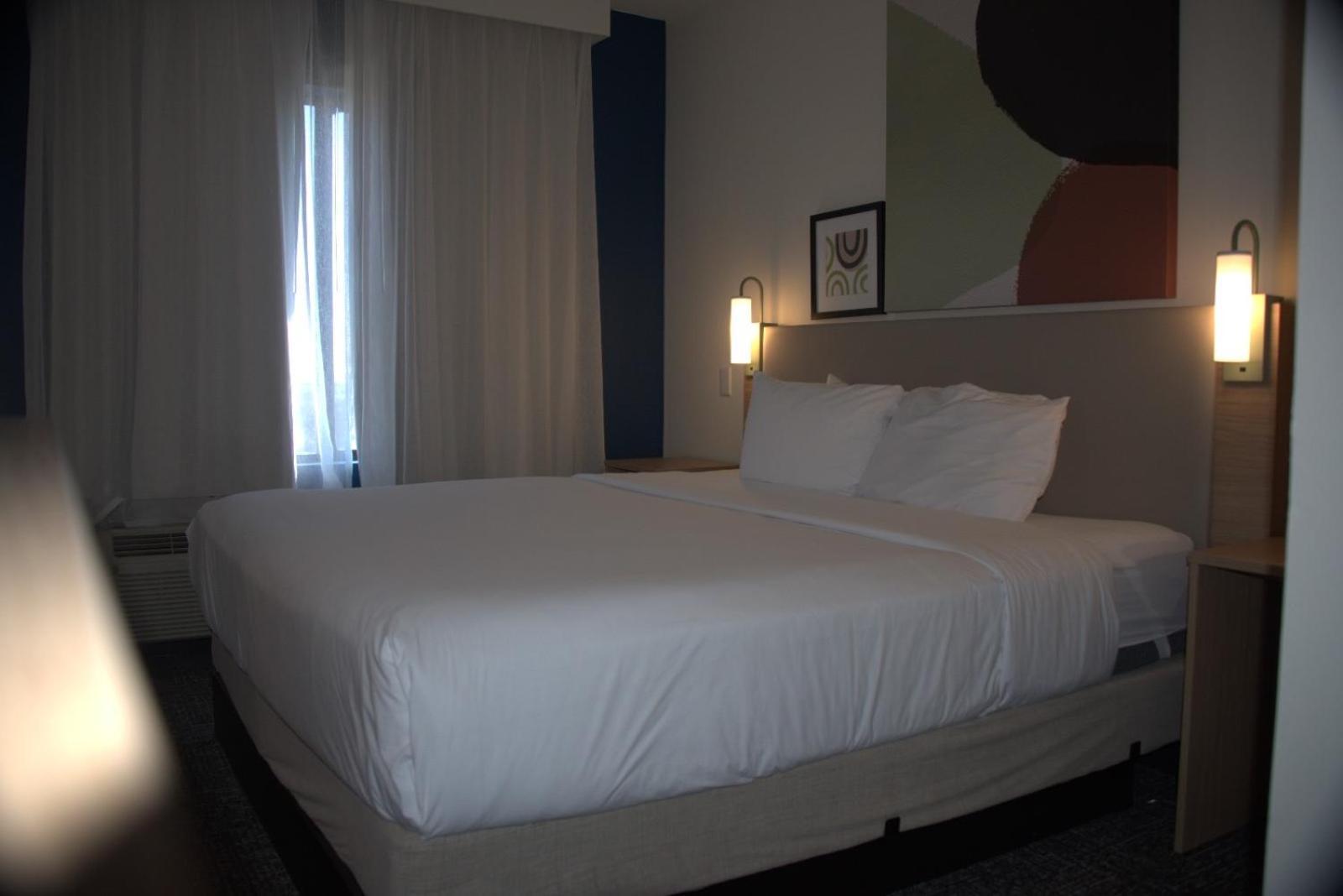 Hotel Spark By Hilton Amarillo East 3*