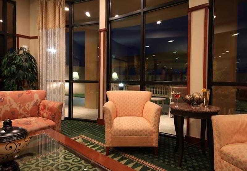Courtyard By Marriott West/medical Center Hotel