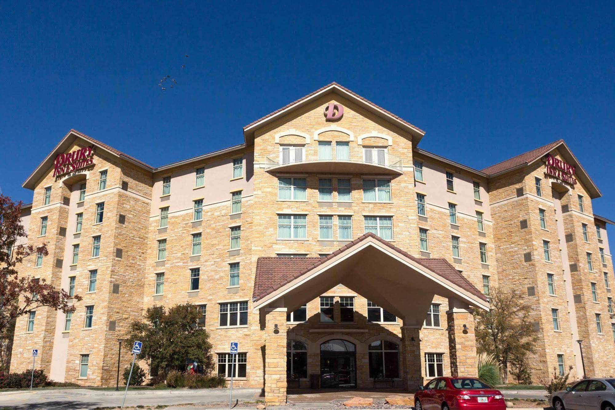 Drury & Hotel 3*