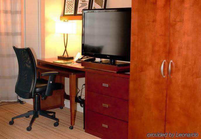 Courtyard By Marriott Downtown 3*