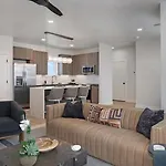 5020 Place Luxury Apartment