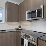 5020 Place Luxury Apartment