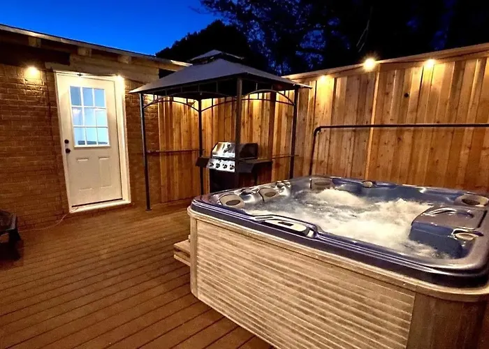The Solstice L Hot Tub Ev Charger Private Yard
