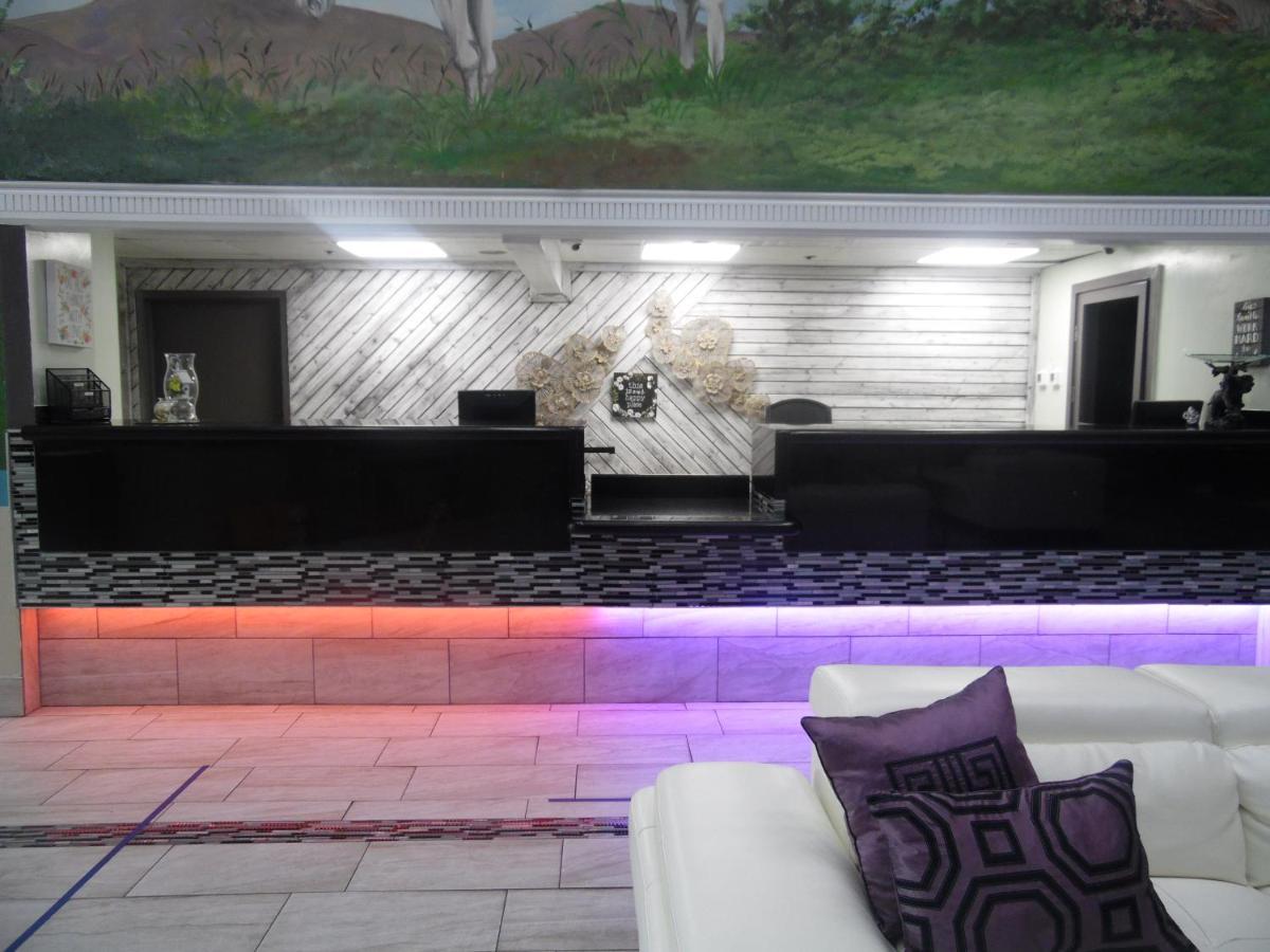 1hotel