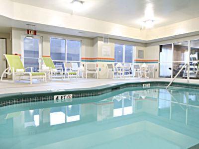 Hotel Fairfield & By Marriott Airport