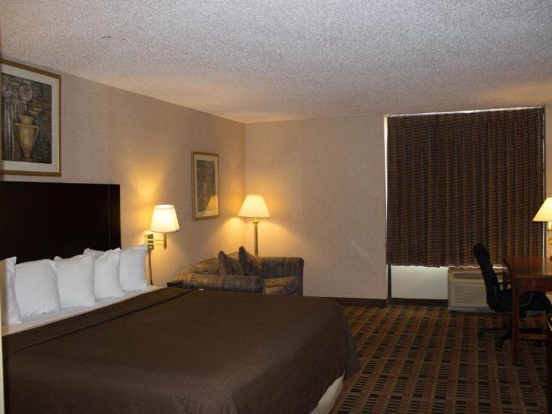 Days By Wyndham East Amarillo