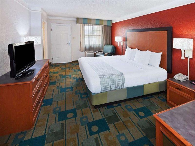 Hotel La Quinta By Wyndham West Medical Center