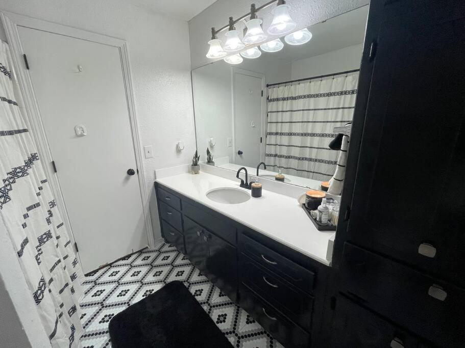Shiloh House 3-bed, 2 Bath, Living Room, Garage Holiday home *