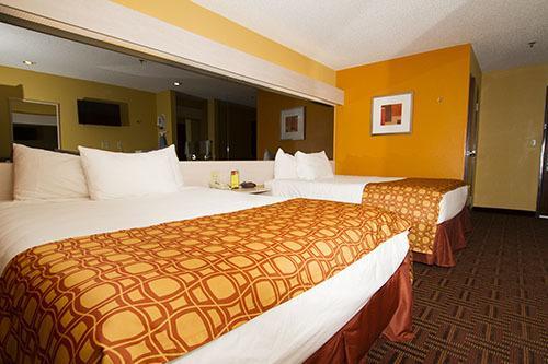 Hotel Microtel & By Wyndham 3*