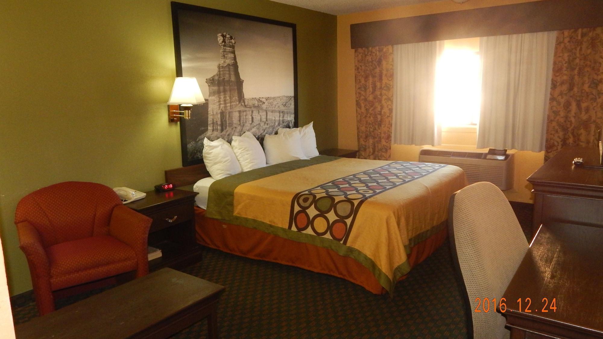 Super 8 By Wyndham Tx 3*
