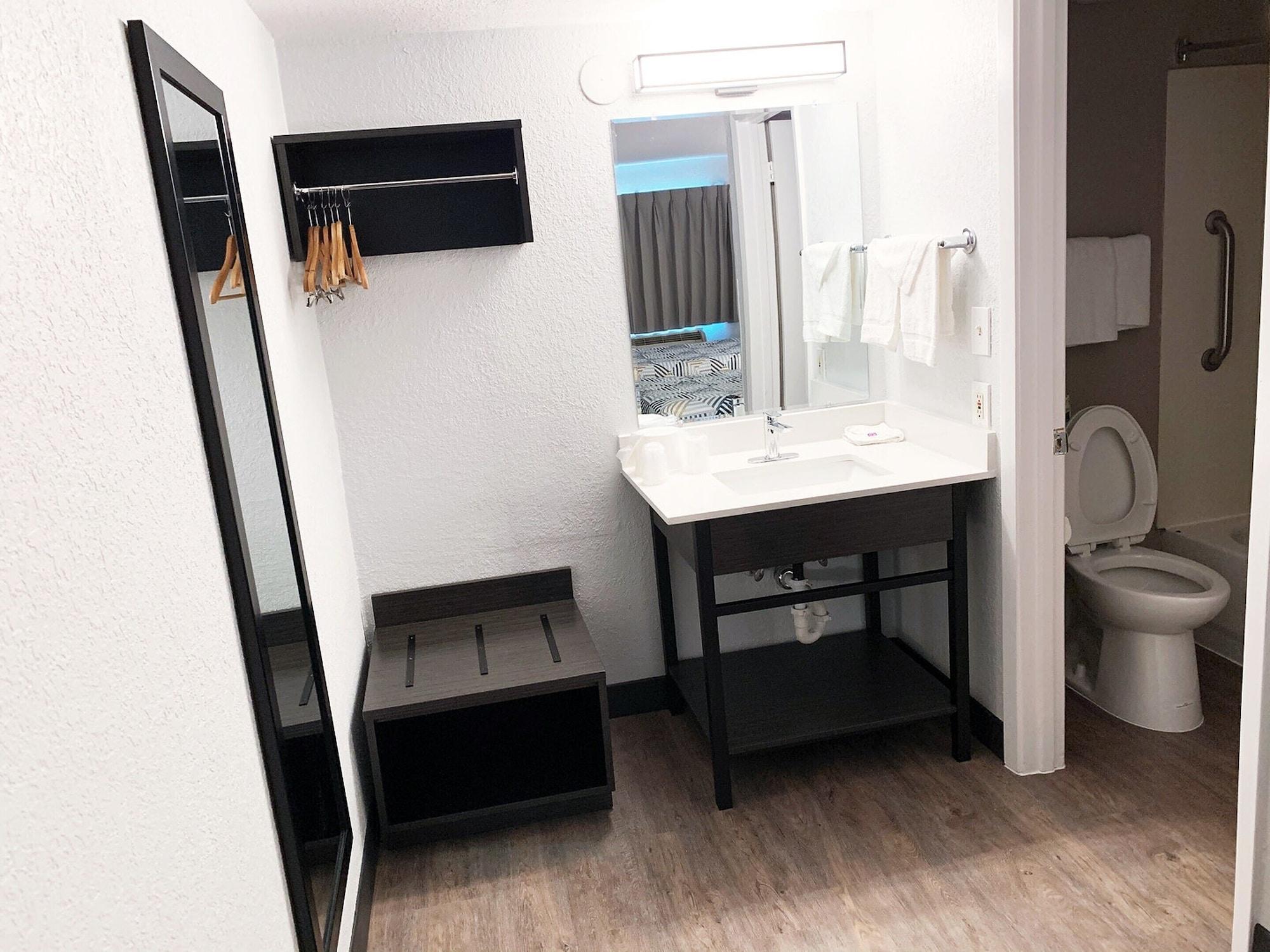 6-amarillo, Tx - Airport Hotel 3*