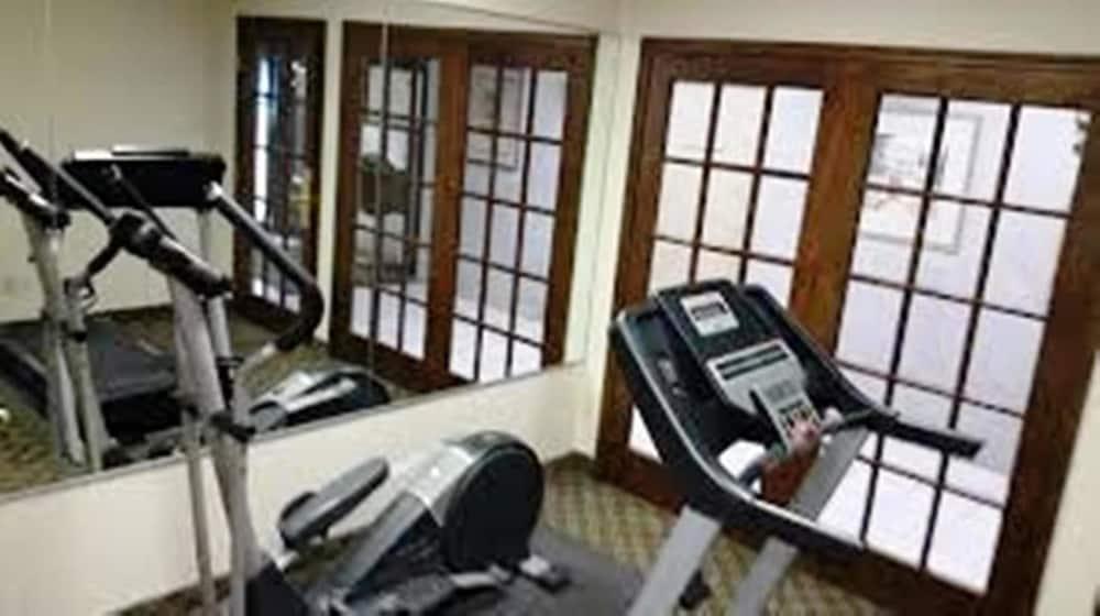 Days By Wyndham East Hotel 3*