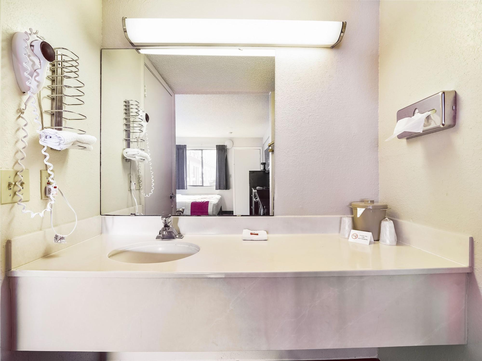 Hotel Americas Value Downtown Amarillo