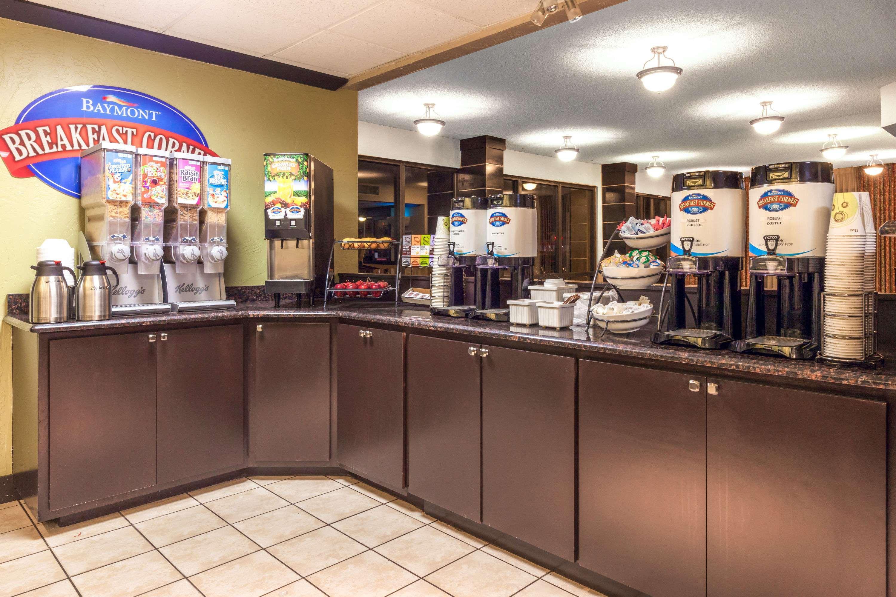 Baymont By Wyndham East 2*
