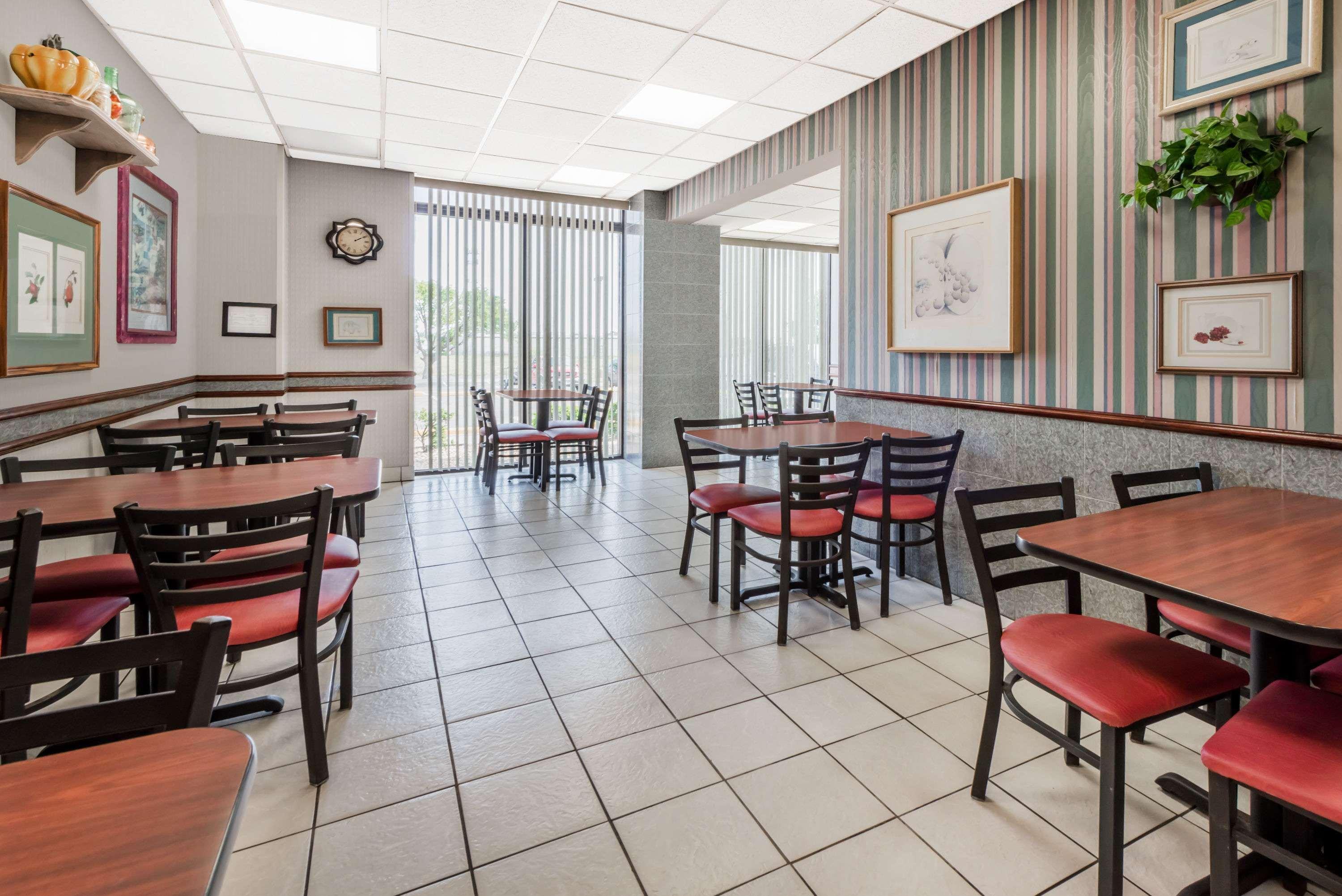 Days By Wyndham East Hotel 3*