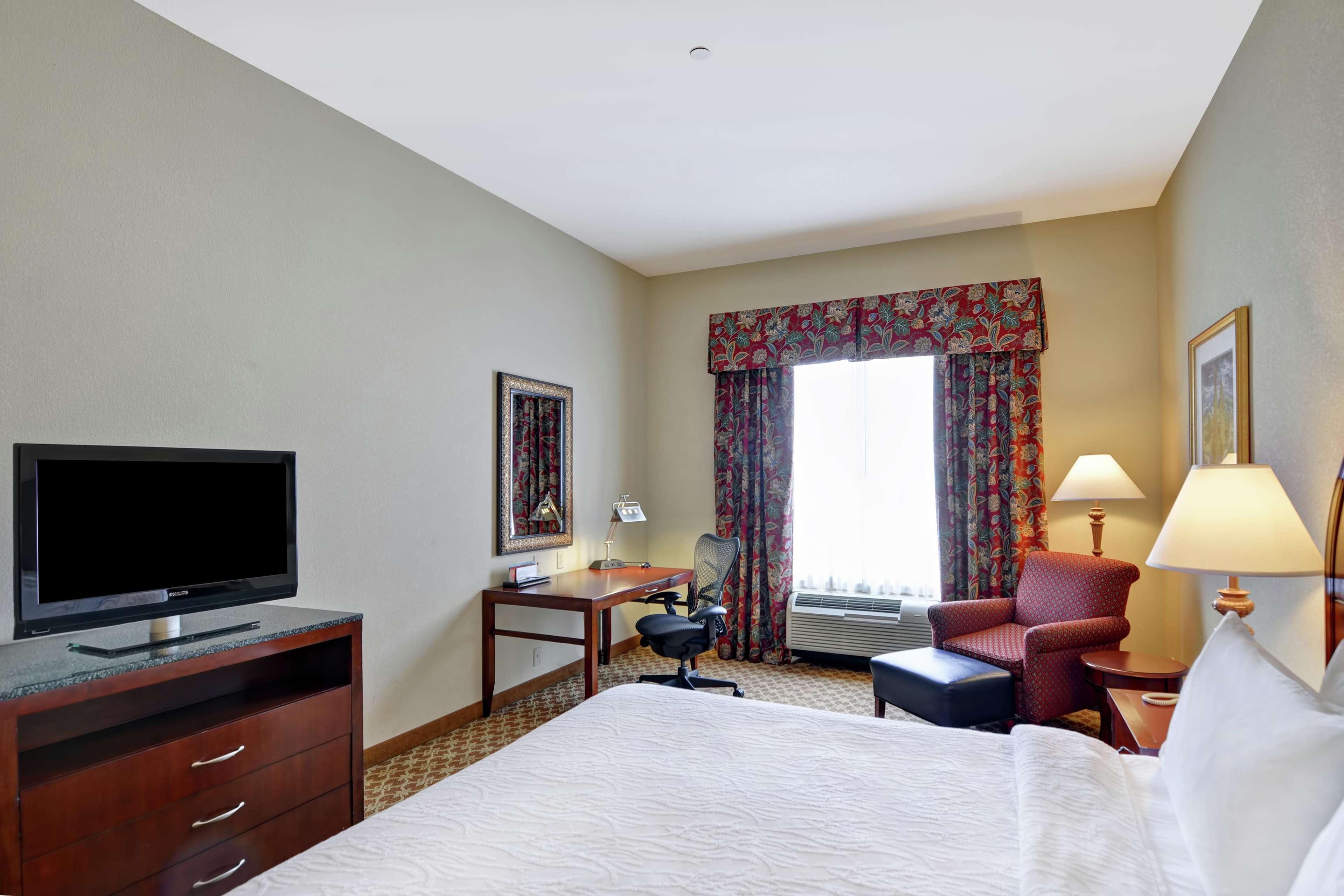 Hilton Garden Hotel 3*