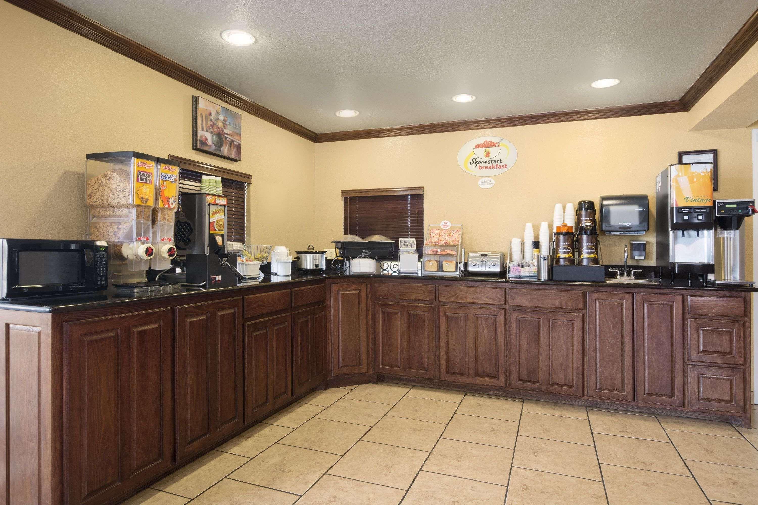 Super 8 By Wyndham Tx Amarillo