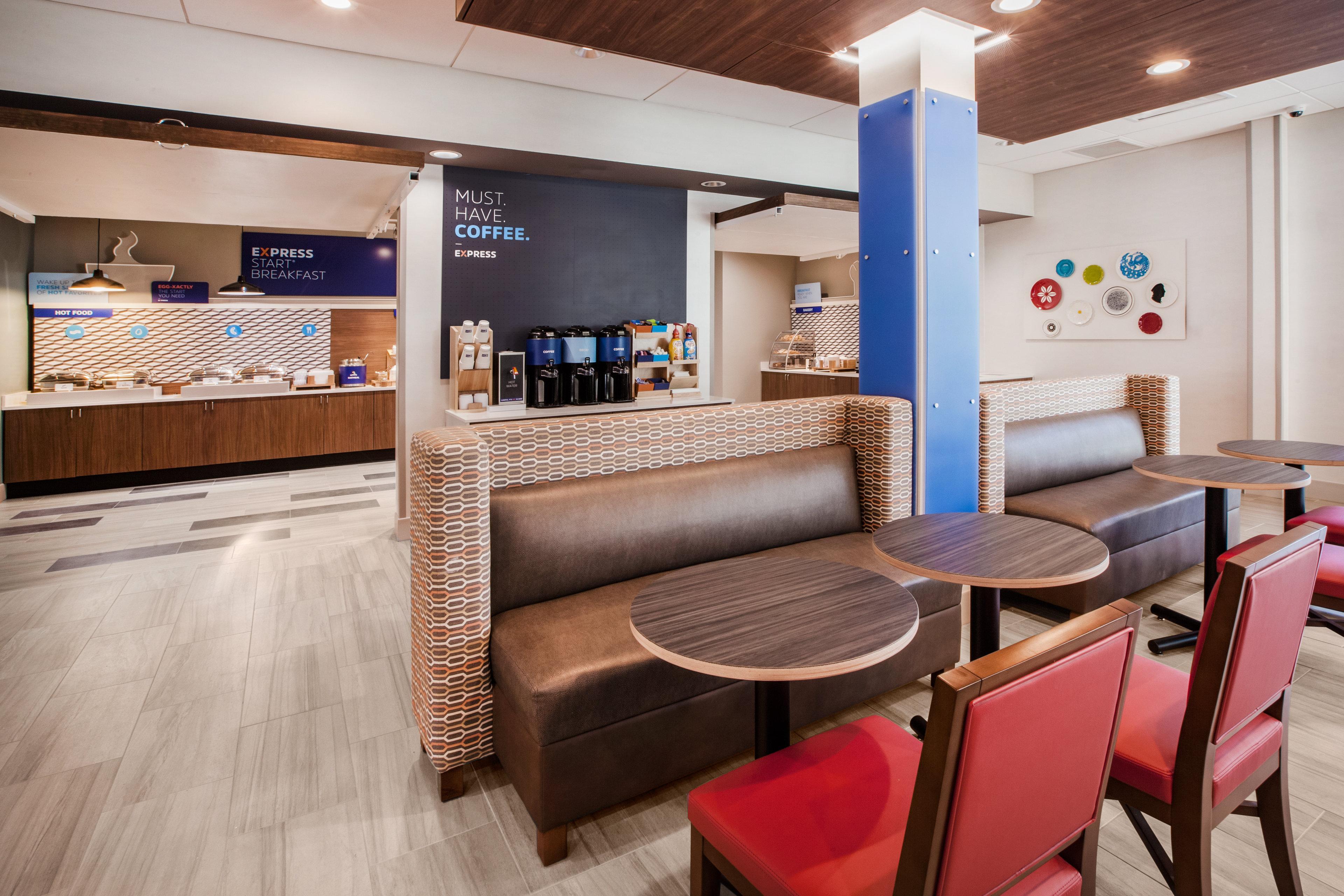 Express & East, An Ihg Hotel 2*