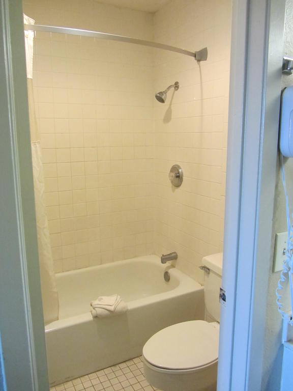Atrea Hotel 3*