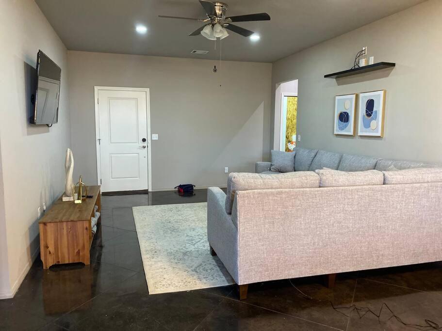 Holiday home 10 Min Airport 15 Min Pd Canyon *