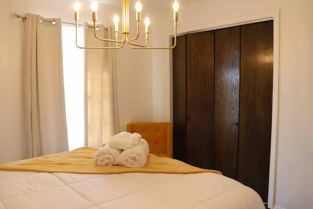 By Hwy, 3/2 , Sleeps Large Group Palo Duro Fun Holiday home Amarillo