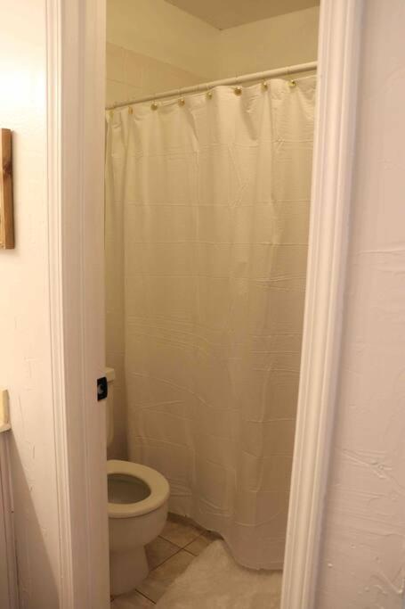 By Hwy, 3/2 , Sleeps Large Group Palo Duro Fun Holiday home