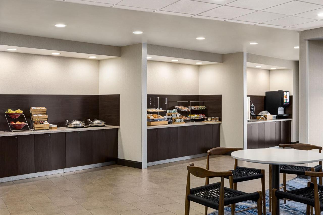 Fairfield & By Marriott Airport Hotel 3*