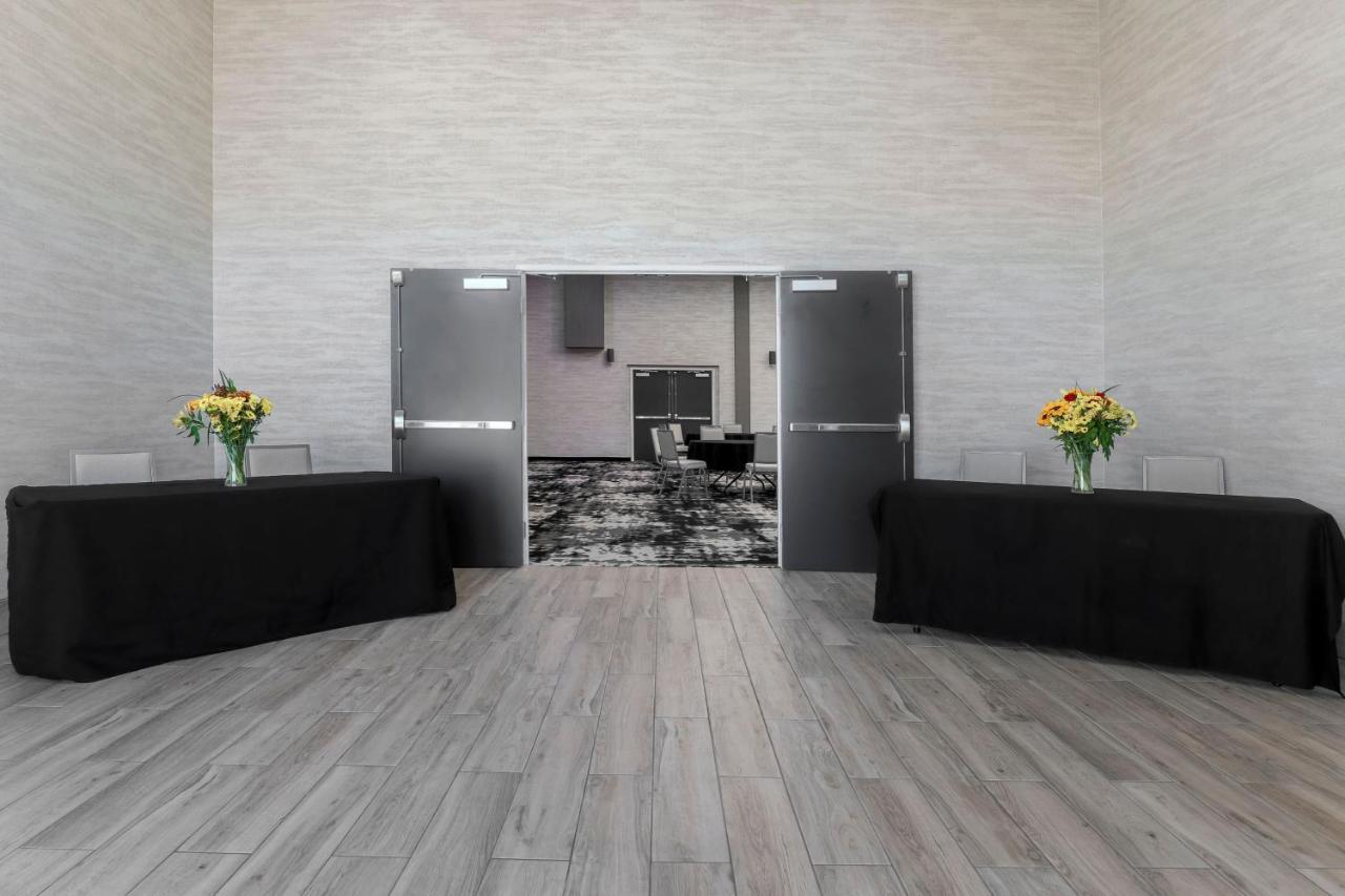 Four Points By Sheraton Hotel