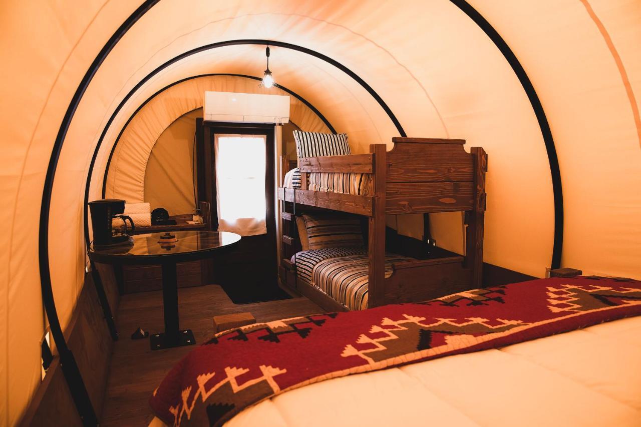 The Big Texan - And Wagons Hotel 4*