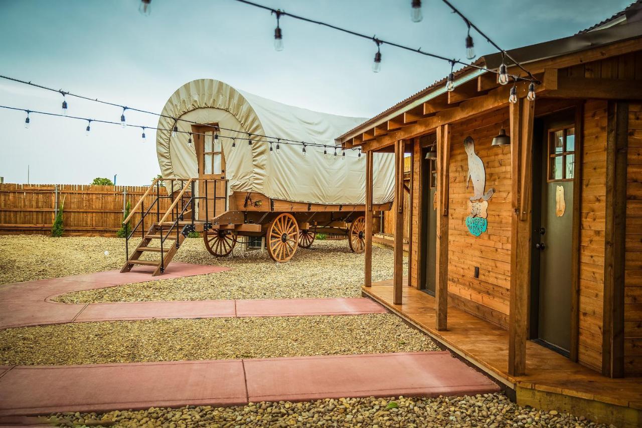 Hotel The Big Texan - And Wagons 4*
