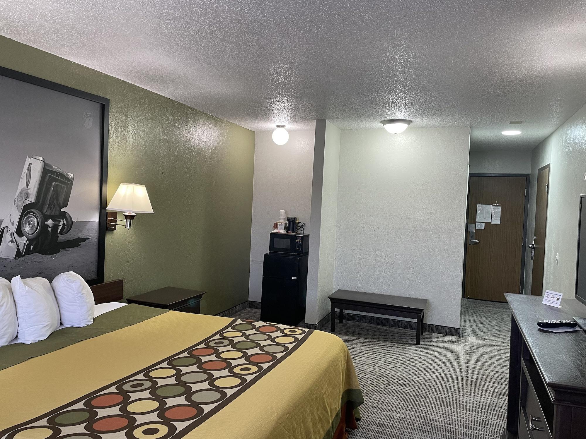 Super 8 By Wyndham Tx 3*