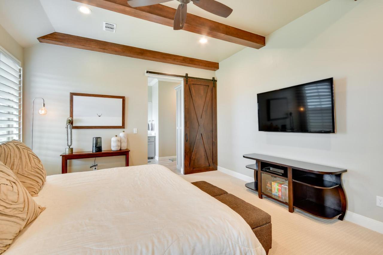 Wfh-friendly With Furnished Patio! *