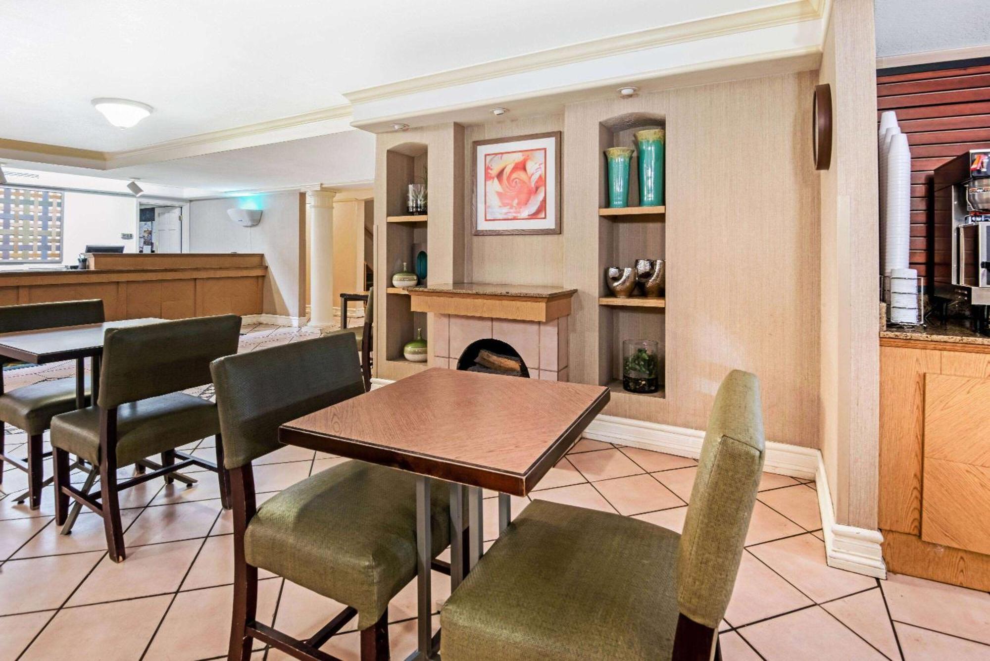 La Quinta By Wyndham Mid-city Hotel Amarillo