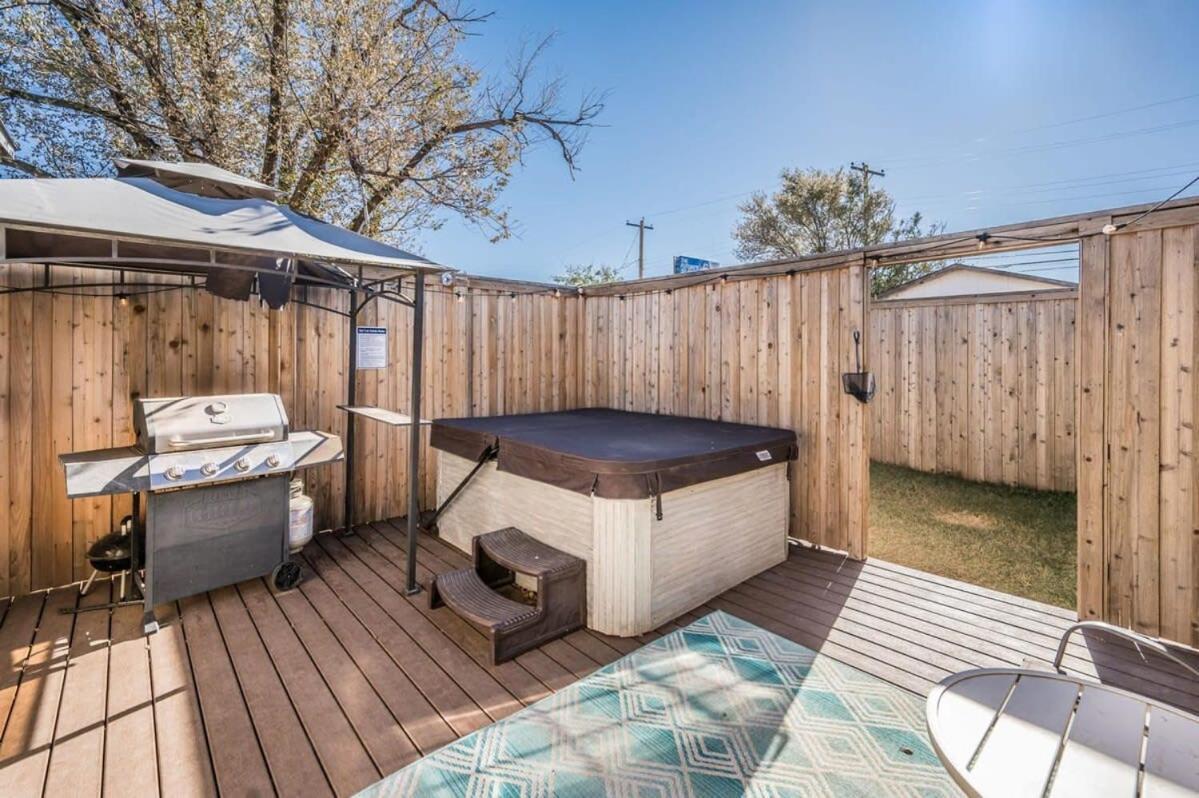 Holiday home Amazing Hot Tub L Sleeps 14