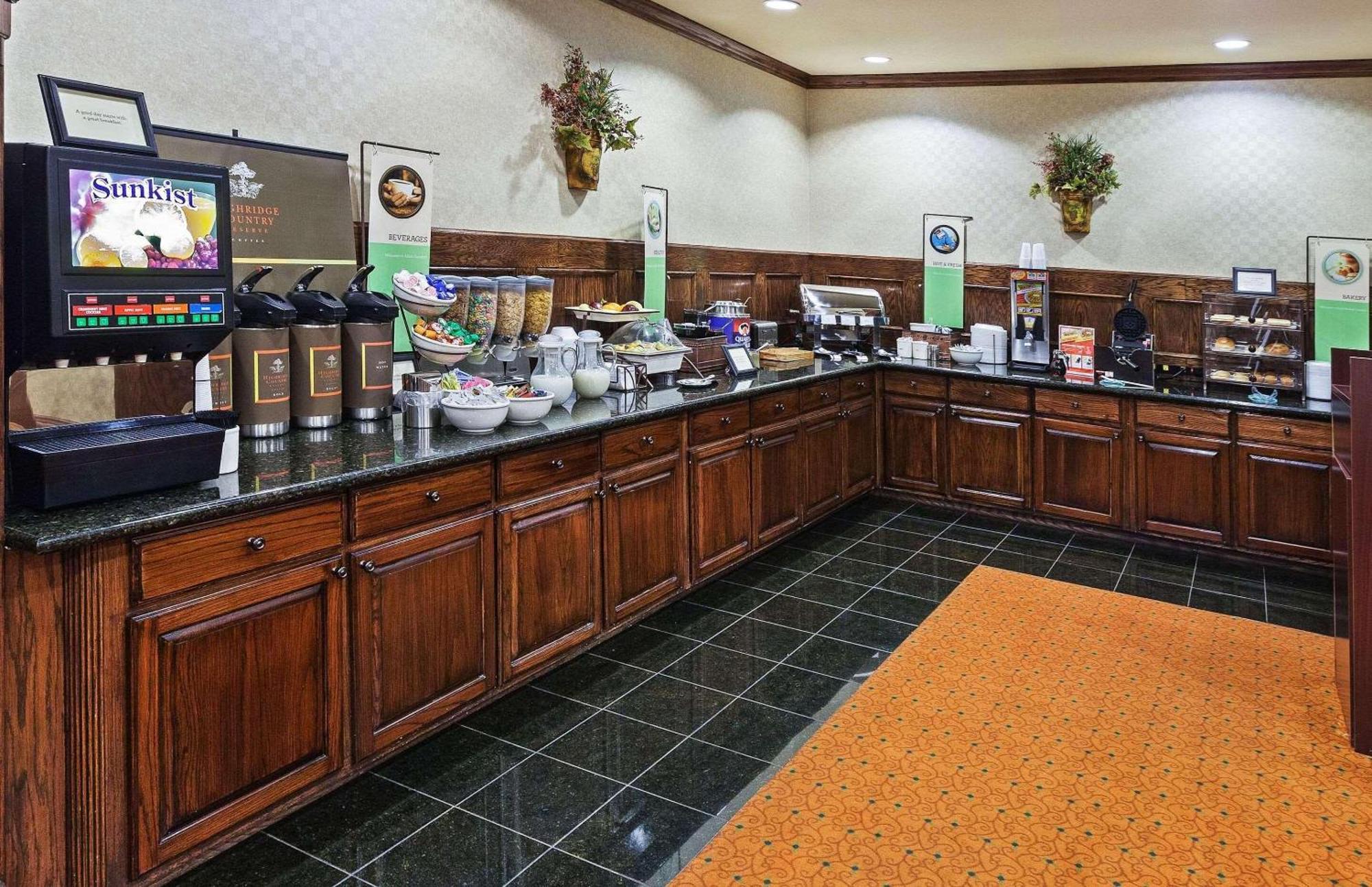 Country & By Radisson, I-40 West, Tx Hotel 2*