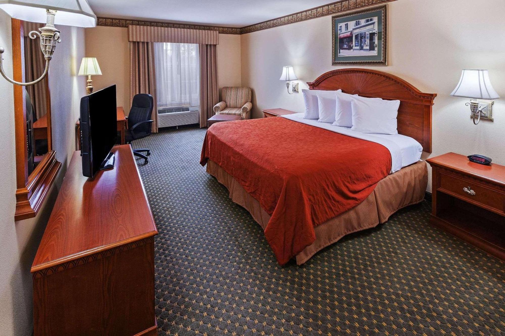Country & By Radisson, I-40 West, Tx Hotel Amarillo