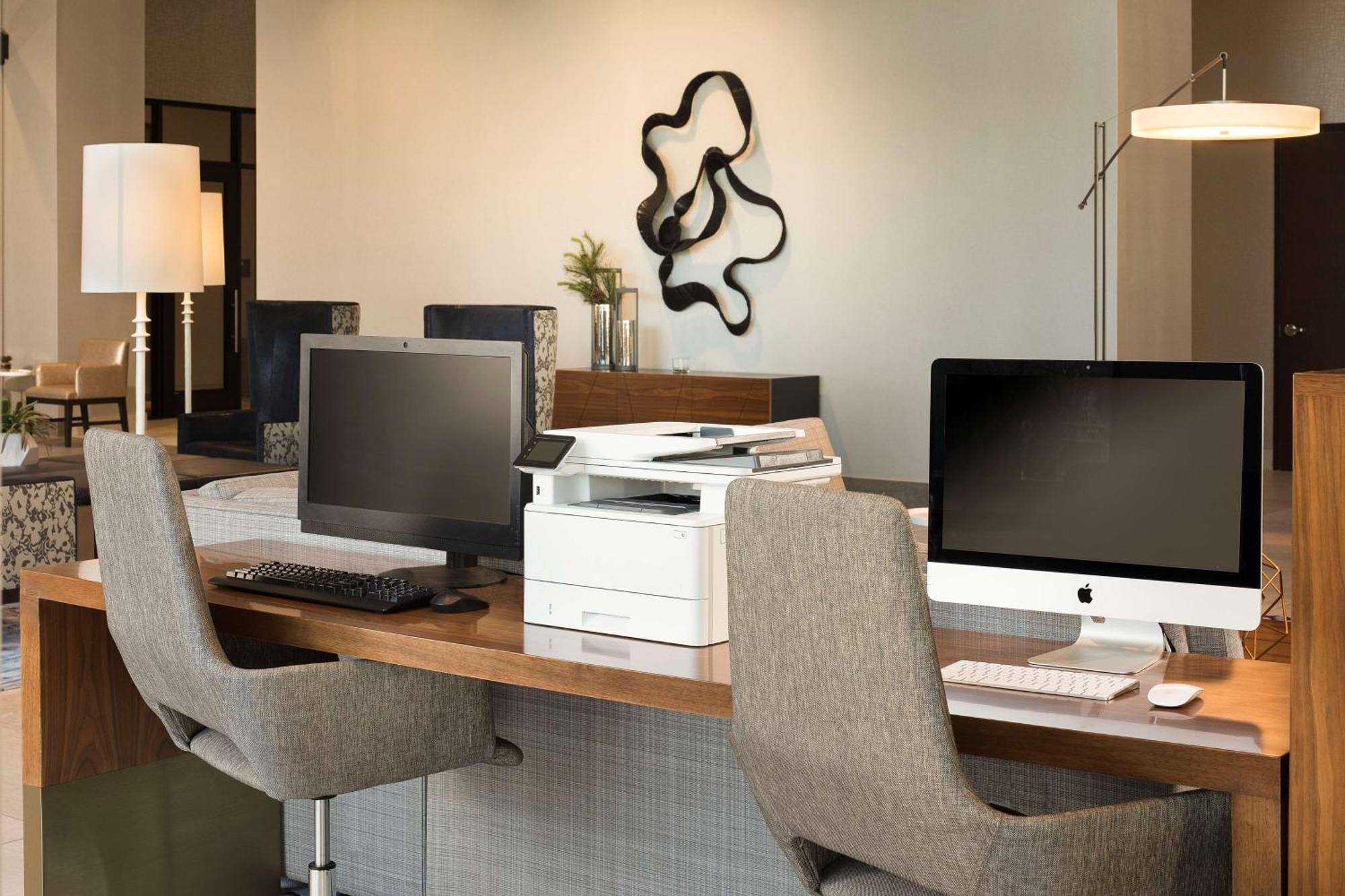 Embassy Suites Amarillo Downtown Hotel 4*