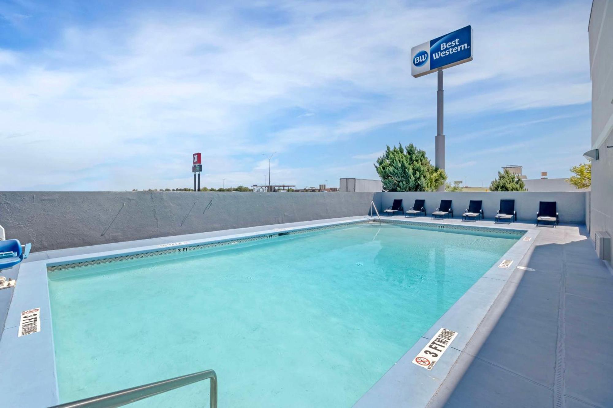 Hotel Western Santa Fe 3*