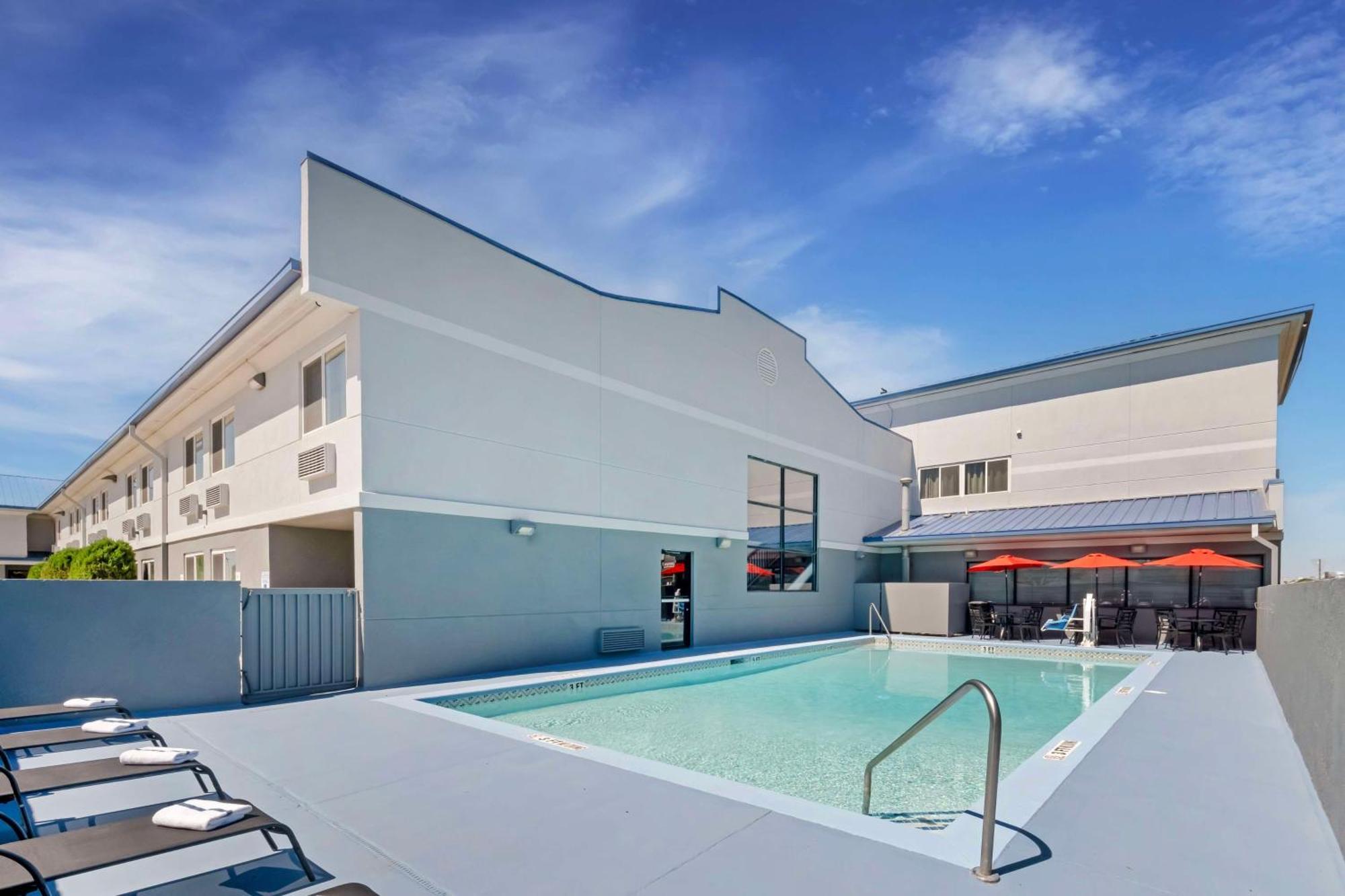 Hotel Western Santa Fe 3*