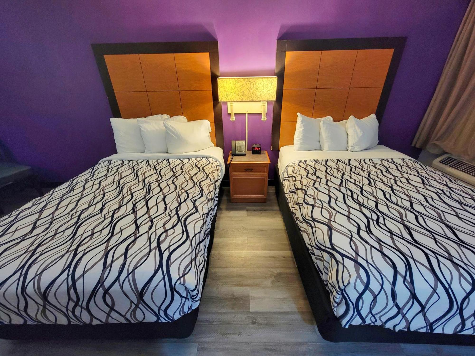 La Quinta By Wyndham West Medical Center Hotel 3*