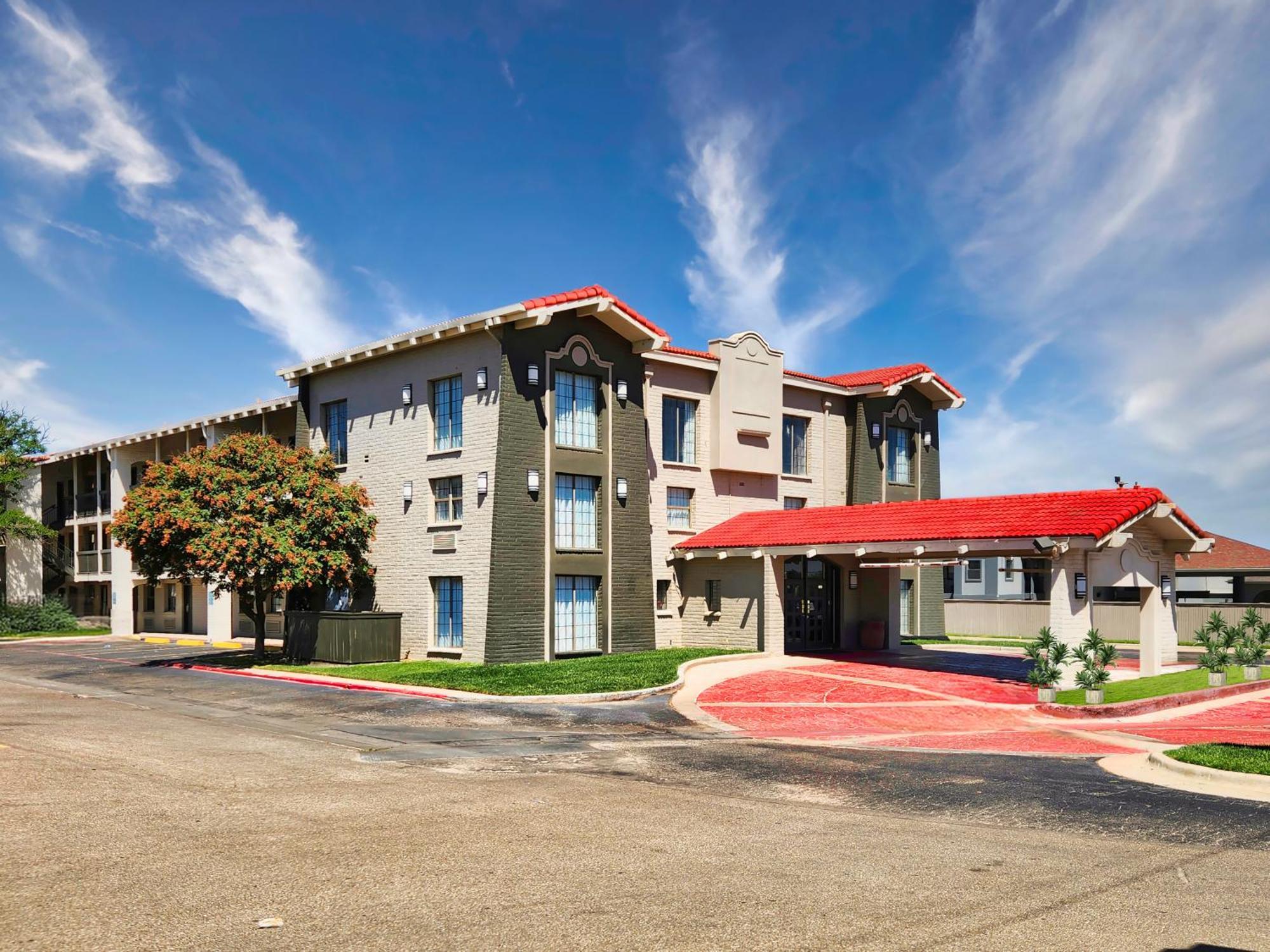 La Quinta By Wyndham West Medical Center Hotel