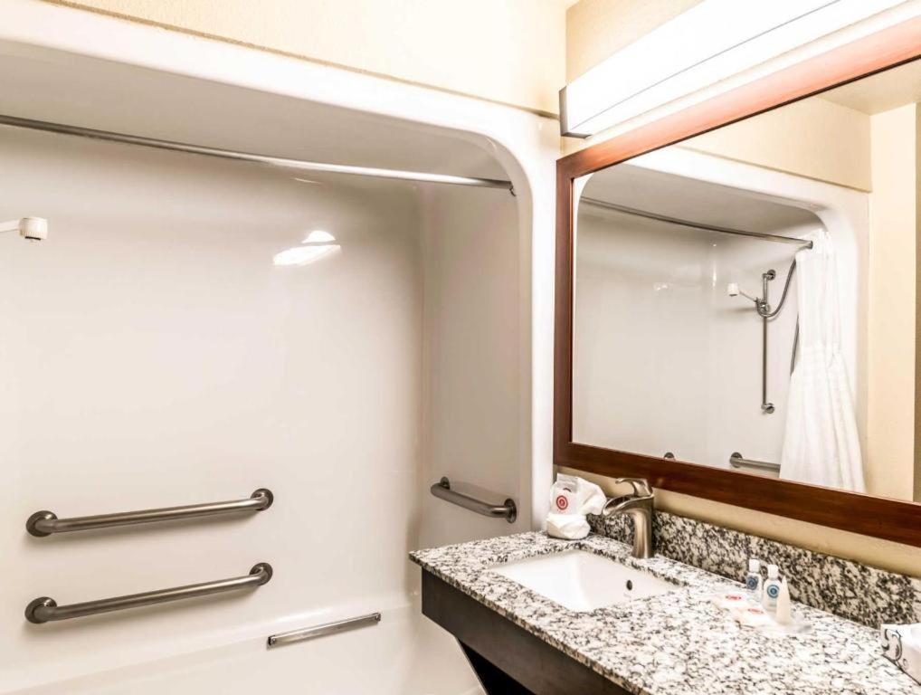 Comfort South Hotel 3*