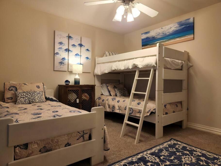 Holiday home Magnificent Home, Game-room, Close To Everything Amarillo