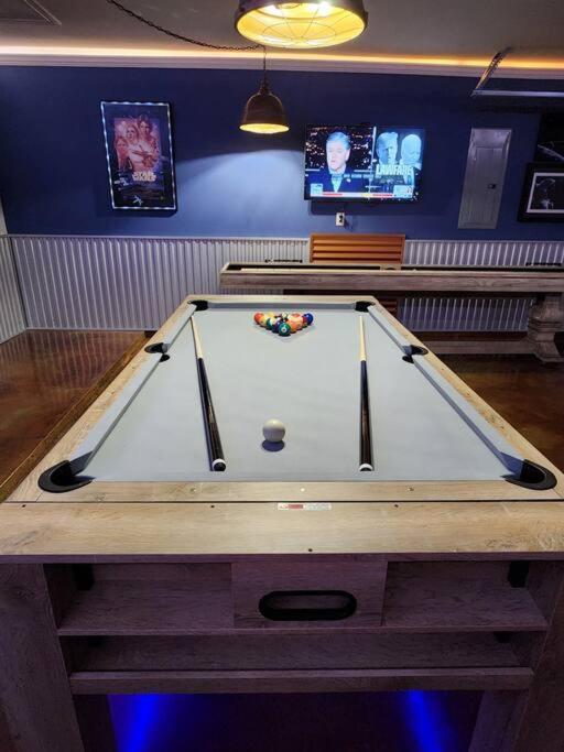 Magnificent Home, Game-room, Close To Everything Holiday home *