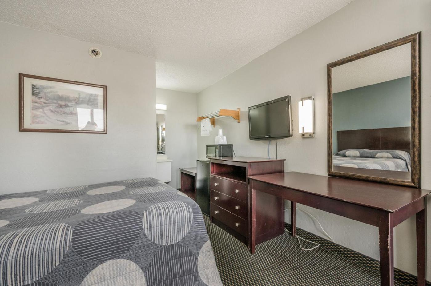 Relax West Medical Center Motel