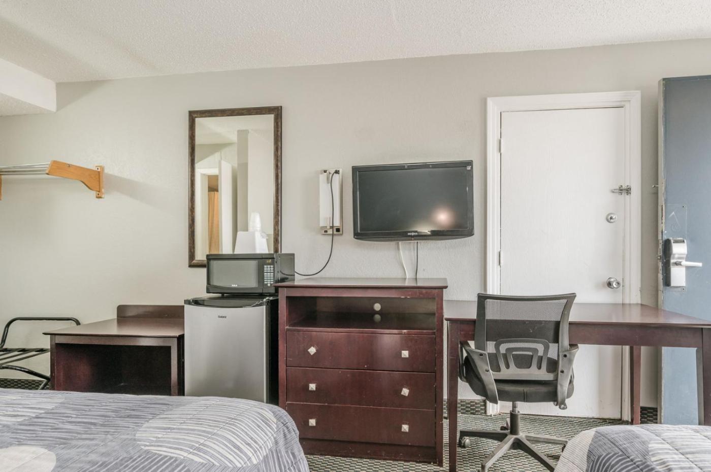 Motel Relax West Medical Center 2*
