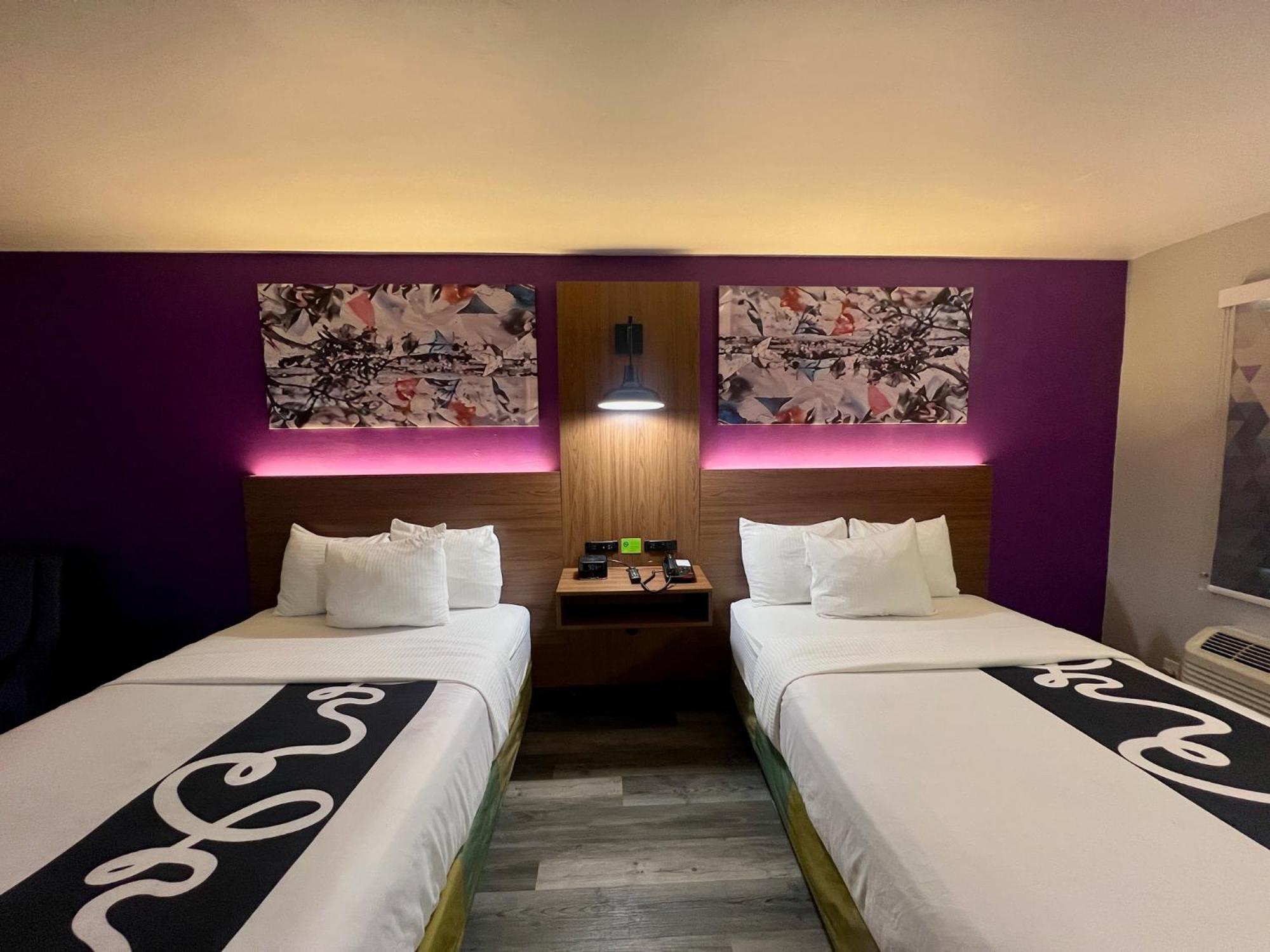 Hotel La Quinta By Wyndham Mid-city
